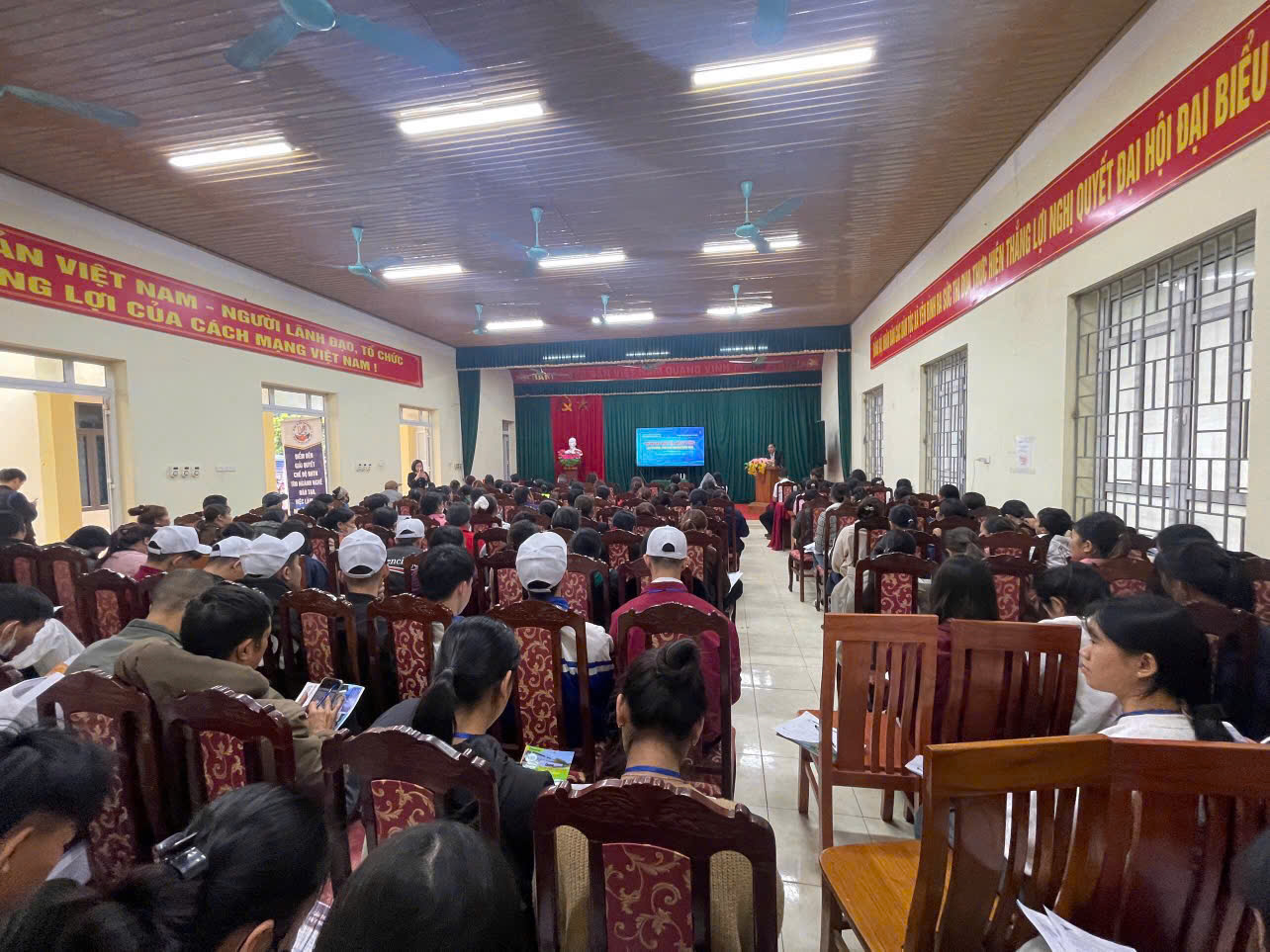 TỔ CHỨC THÀNH CÔNG PHIÊN GIAO DỊCH VIỆC LÀM LƯU ĐỘNG TẠI XÃ YÊN BÌNH VÀ XÃ NGÂN SƠN